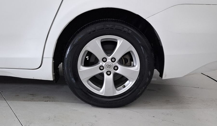 Toyota Sienna 3.5 LE AT Minivan 2013