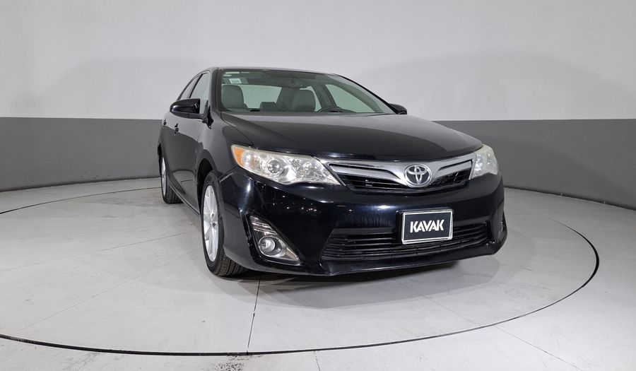 Toyota Camry 2.5 XLE L4 6AT Sedan 2012
