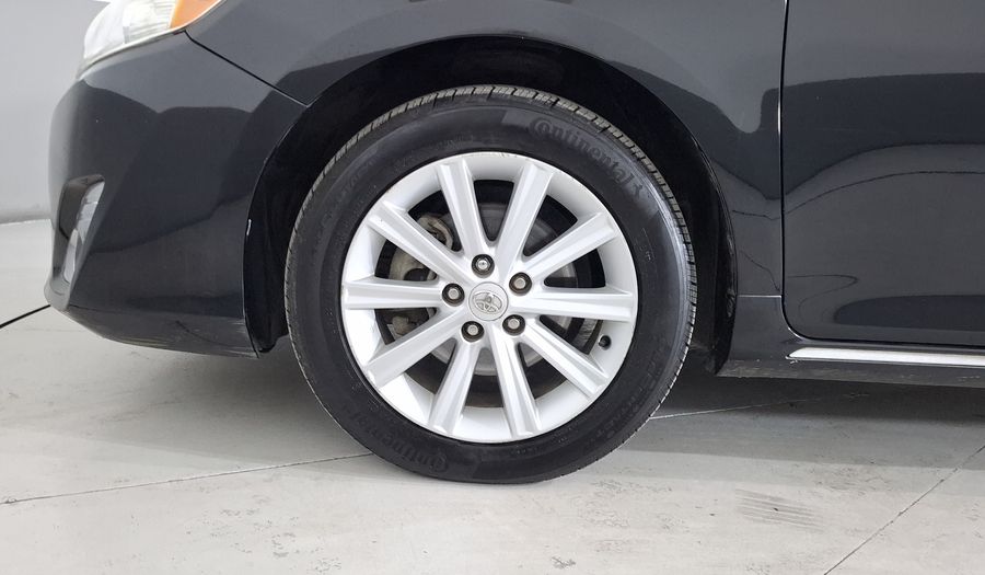 Toyota Camry 2.5 XLE L4 6AT Sedan 2012