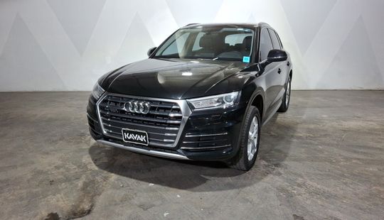 Audi • Q5