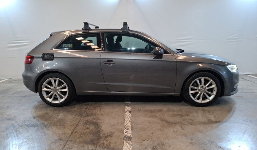 Audi A3 1.8 TFSI ATTRACTION S TRONIC Hatchback 2016