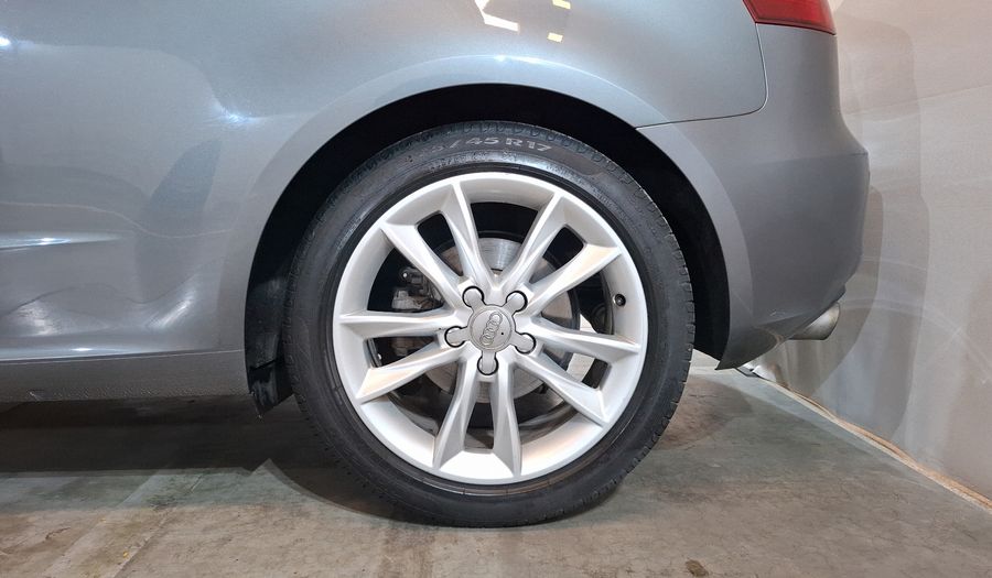 Audi A3 1.8 TFSI ATTRACTION S TRONIC Hatchback 2016