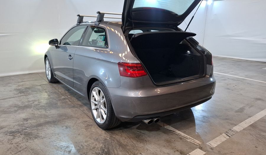 Audi A3 1.8 TFSI ATTRACTION S TRONIC Hatchback 2016