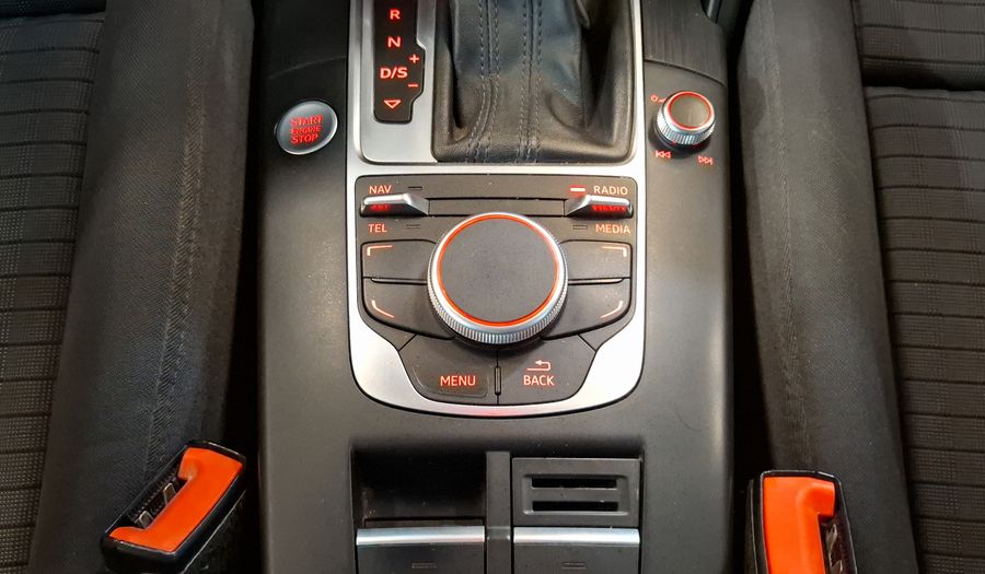 Audi A3 1.8 TFSI ATTRACTION S TRONIC Hatchback 2016