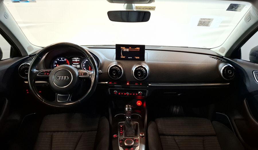 Audi A3 1.8 TFSI ATTRACTION S TRONIC Hatchback 2016