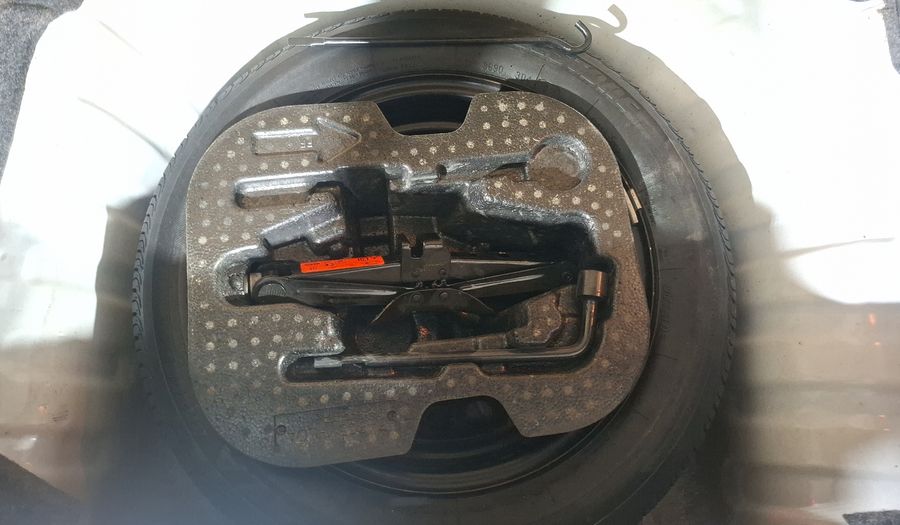 Nissan March 1.6 ADVANCE AT Hatchback 2017