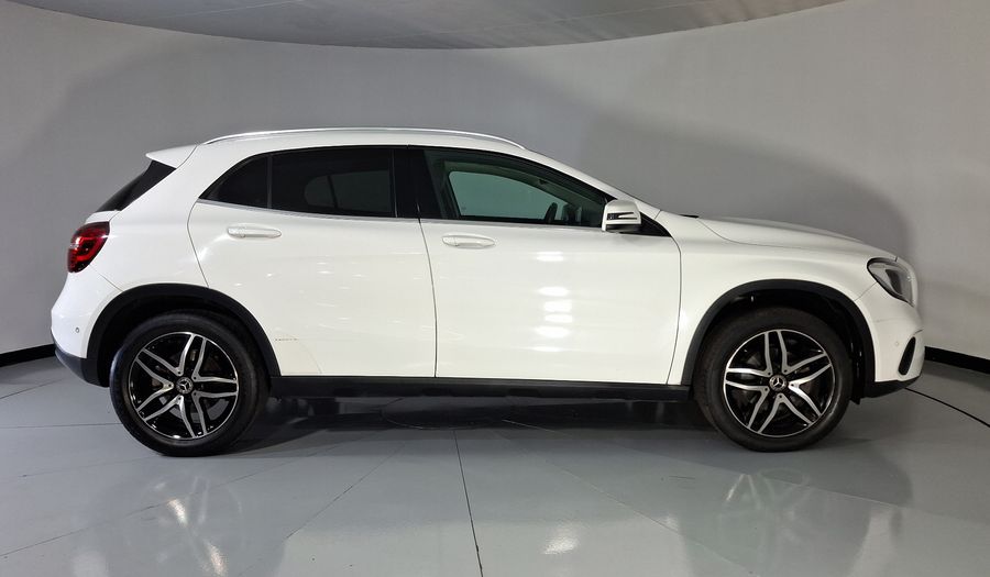 Mercedes Benz Clase Gla 1.6 GLA 200 SPORT DCT Suv 2019