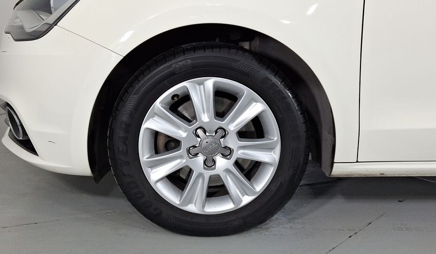 Audi A1 1.4 TFSI COOL S TRONIC Hatchback 2013