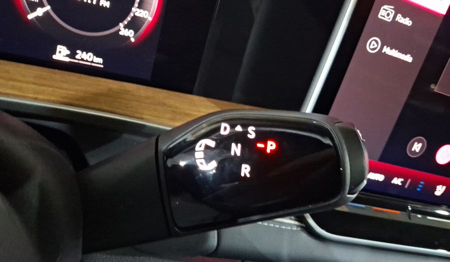 Volkswagen Tiguan 1.4 R-LINE DCT Suv 2025