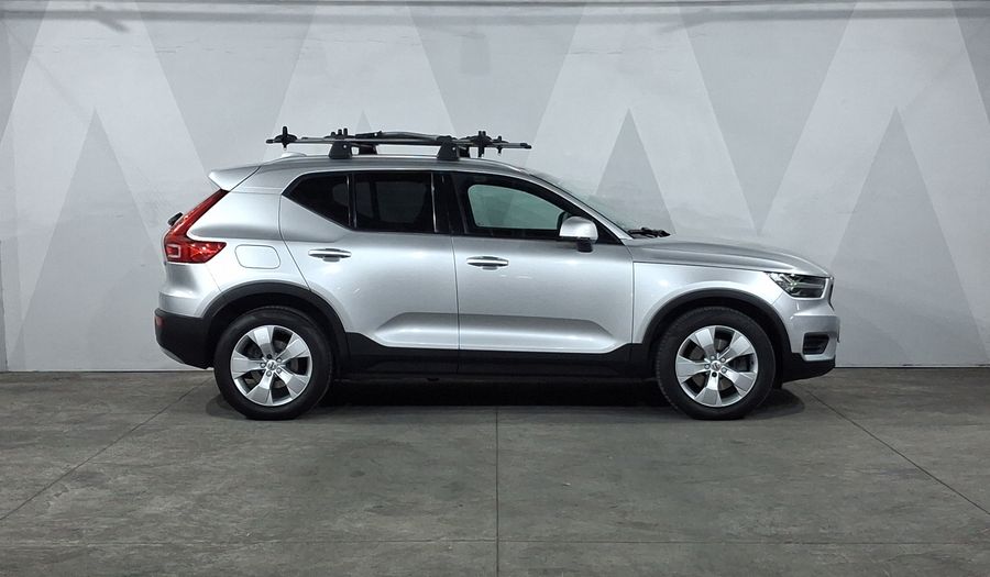 Volvo Xc40 2.0 MOMENTUM T5 AUTO 4WD Suv 2019