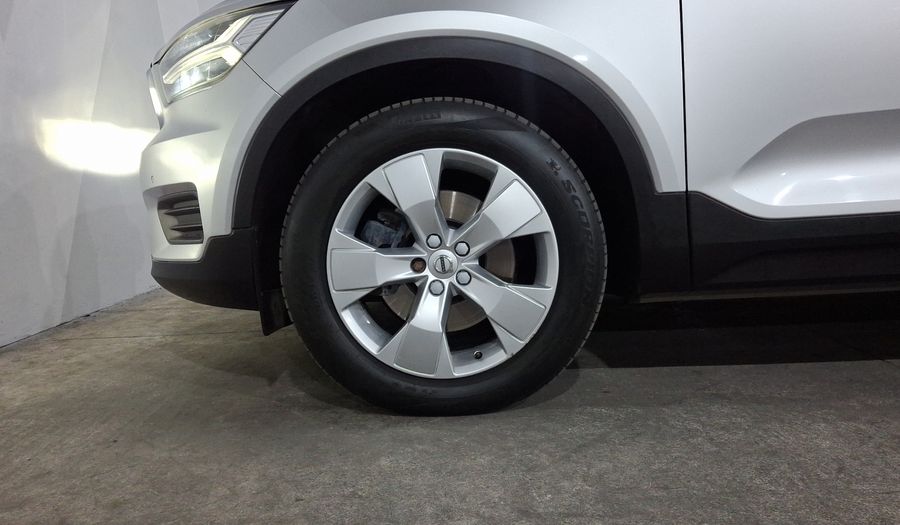 Volvo Xc40 2.0 MOMENTUM T5 AUTO 4WD Suv 2019