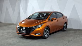 Nissan • Versa