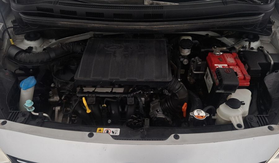 Hyundai Grand I10 1.2 GLS AT Sedan 2016