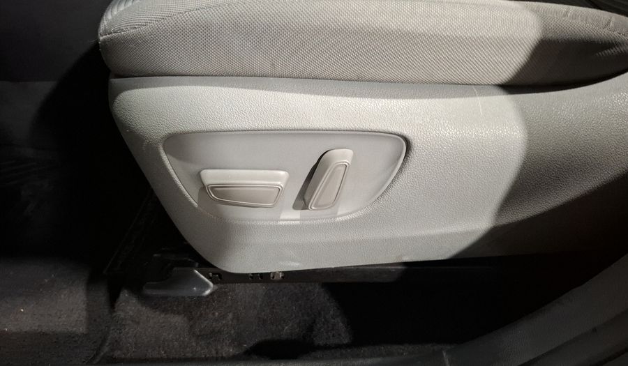 Toyota Highlander 3.5 LE AUTO Suv 2020