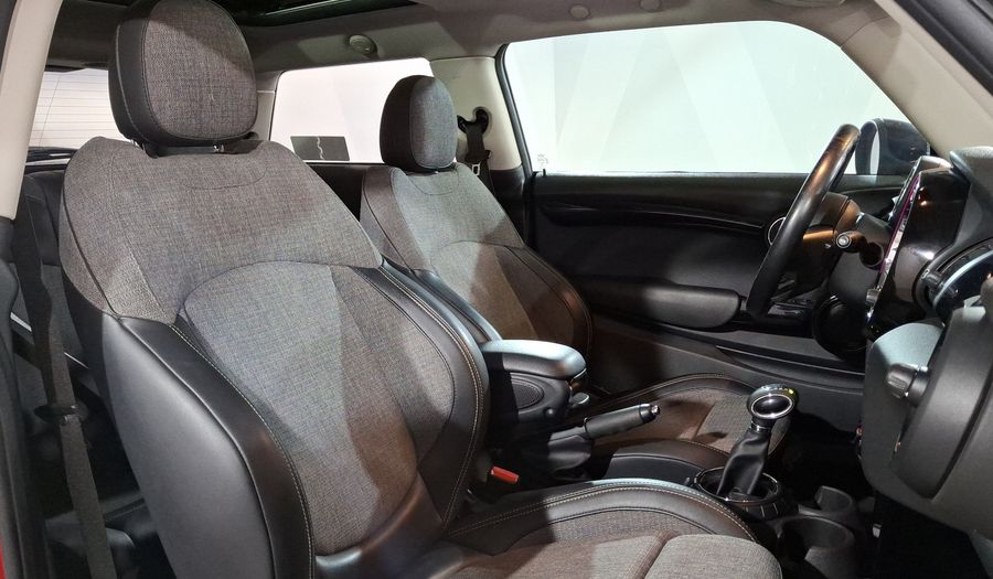 Mini Cooper 1.5 COOPER CHILI AT Hatchback 2017