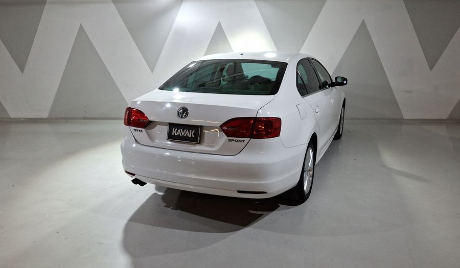 Volkswagen Jetta 2.5 SPORT PAQUETE NAVEGA TECHO TIPTRONIC Sedan 2014