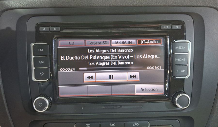 Volkswagen Jetta 2.5 SPORT PAQUETE NAVEGA TECHO TIPTRONIC Sedan 2014