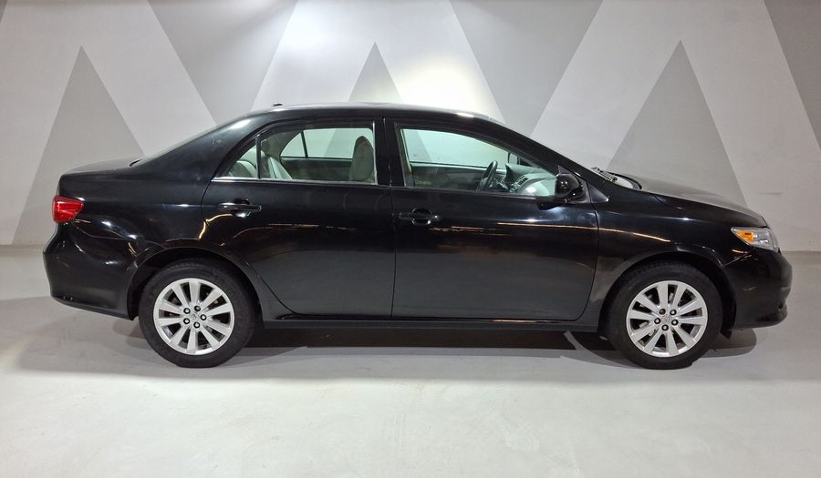 Toyota Corolla 1.8 XLE AT Sedan 2010