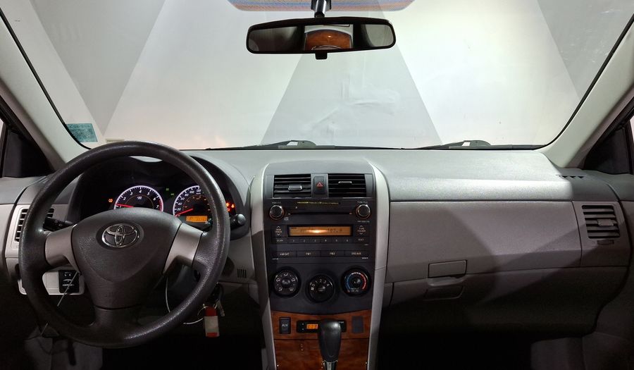 Toyota Corolla 1.8 XLE AT Sedan 2010