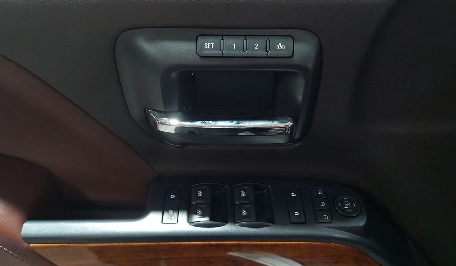 Chevrolet Cheyenne 6.2 2500 CHEYENNE CREW CAB G AT 4WD Pickup 2018