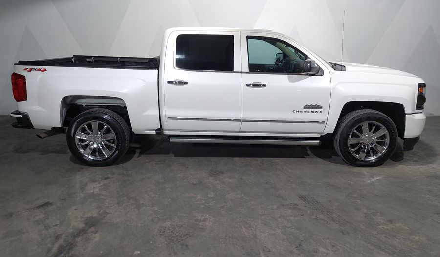 Chevrolet Cheyenne 6.2 2500 CHEYENNE CREW CAB G AT 4WD Pickup 2018