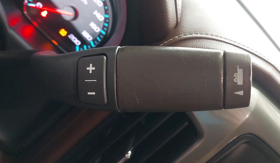 Chevrolet Cheyenne 6.2 2500 CHEYENNE CREW CAB G AT 4WD Pickup 2018