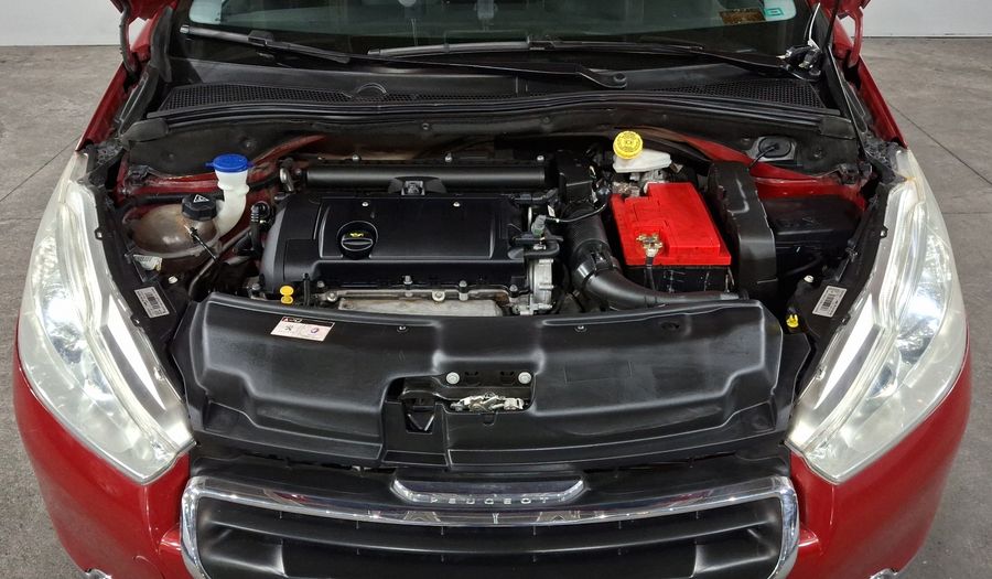 Peugeot 208 1.6 FELINE AT Hatchback 2015