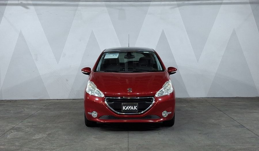 Peugeot 208 1.6 FELINE AT Hatchback 2015