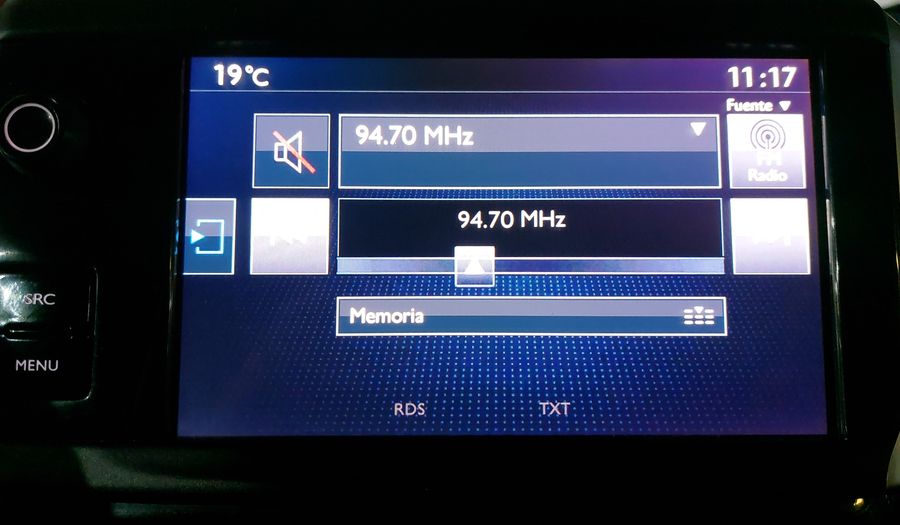 Peugeot 208 1.6 FELINE AT Hatchback 2015