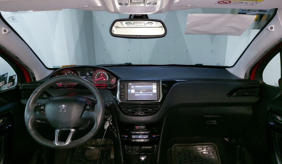 Peugeot 208 1.6 FELINE AT Hatchback 2015