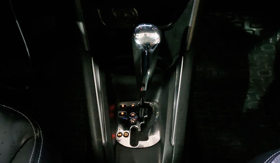 Peugeot 208 1.6 FELINE AT Hatchback 2015