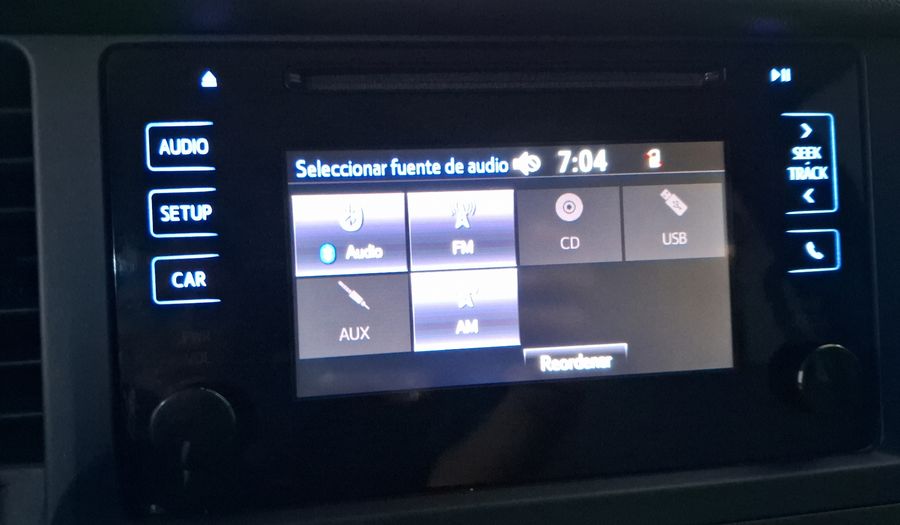 Toyota Sienna 3.5 CE AT Minivan 2015