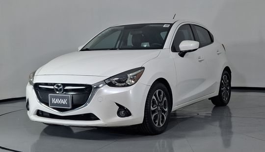 Mazda • Mazda 2
