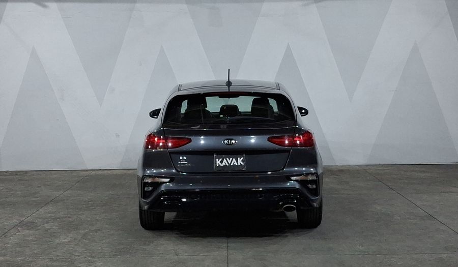 Kia Forte 2.0 EX Hatchback 2021