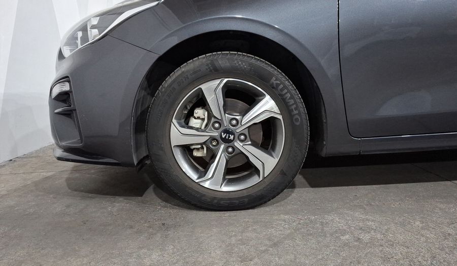 Kia Forte 2.0 EX Hatchback 2021