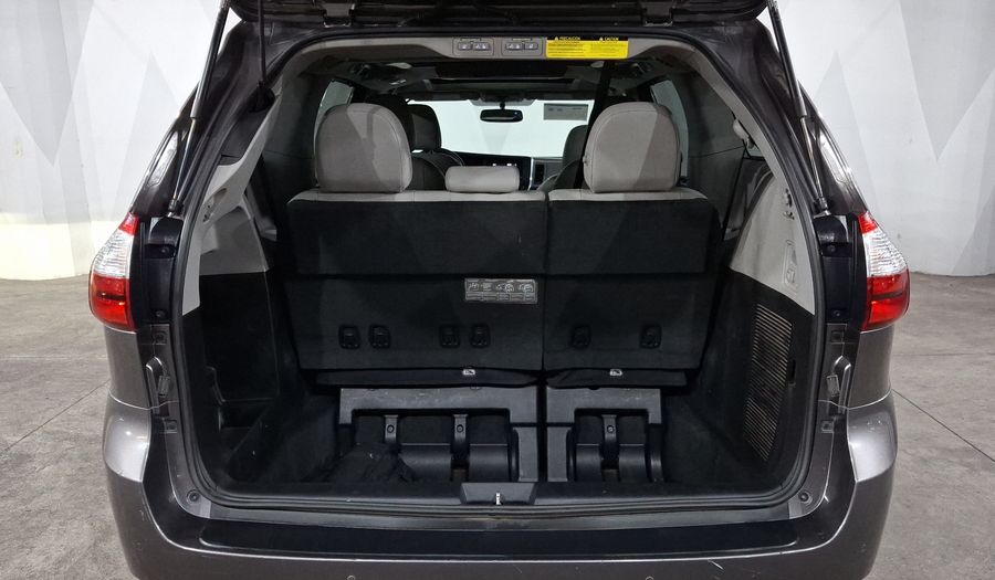 Toyota Sienna 3.5 LIMITED AT Minivan 2018