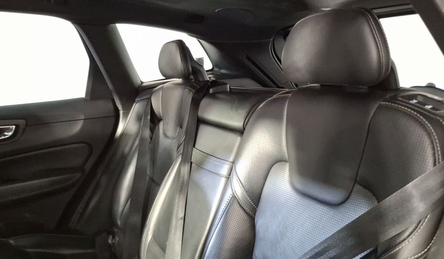 Volvo Xc60 2.0 R-DESIGN T6 AWD AUTO Suv 2018