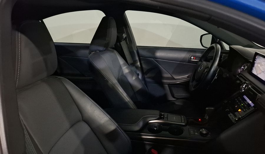 Lexus Is 2.0 300 AUTO Sedan 2023