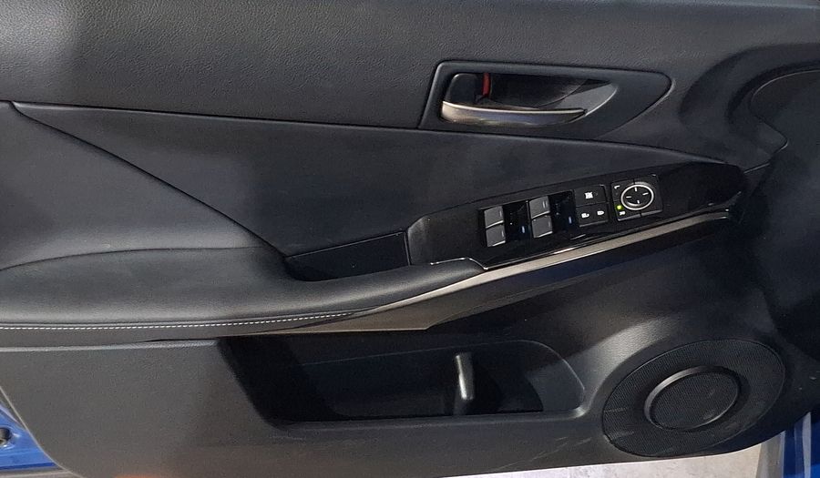 Lexus Is 2.0 300 AUTO Sedan 2023