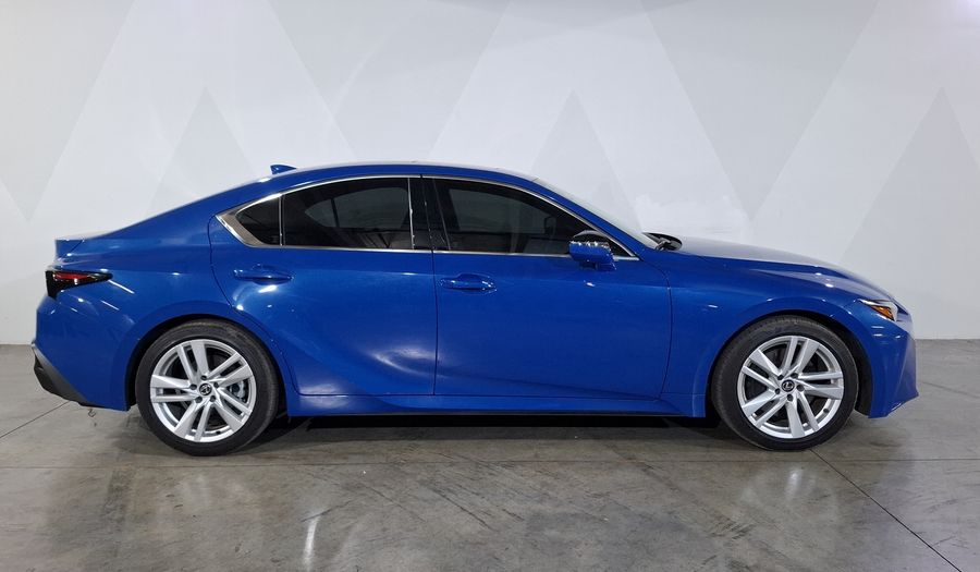 Lexus Is 2.0 300 AUTO Sedan 2023