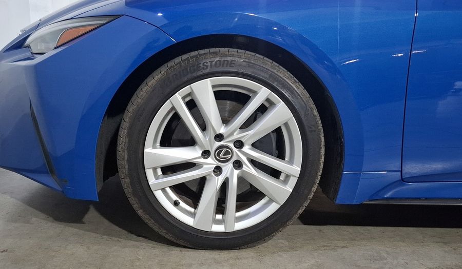 Lexus Is 2.0 300 AUTO Sedan 2023