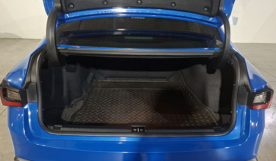 Lexus Is 2.0 300 AUTO Sedan 2023