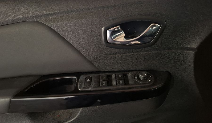 Renault Captur 2.0 ICONIC AUTO Hatchback 2018