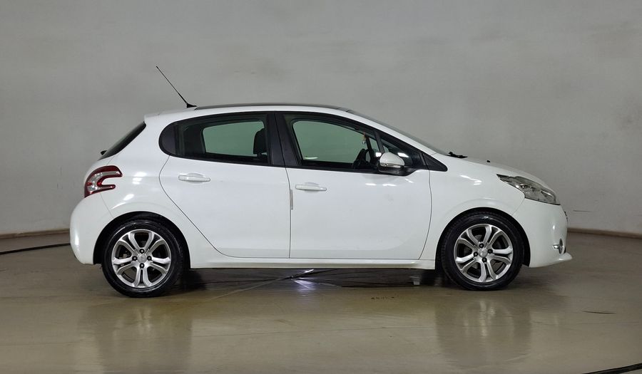 Peugeot 208 1.6 ALLURE VTI PK AT Hatchback 2016