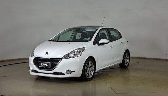 Peugeot • 208