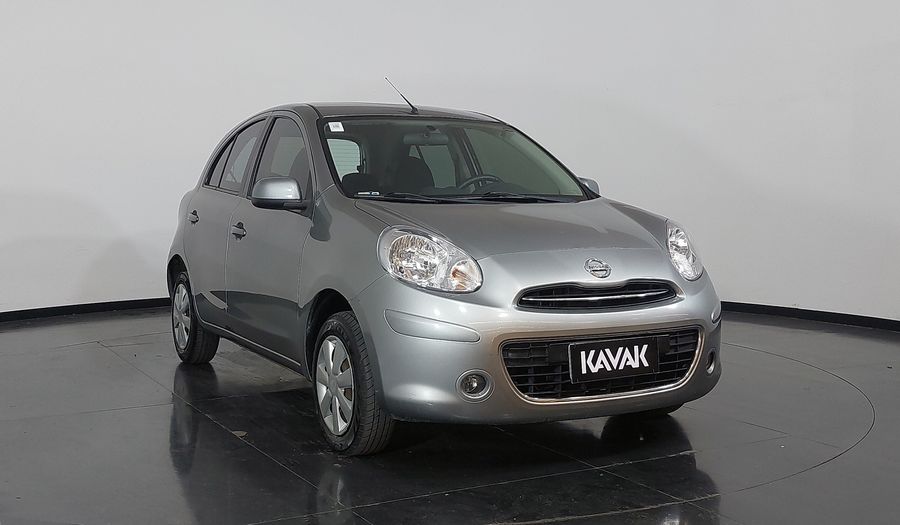 Nissan March 1.6 16V FLEX S Hatchback 2014