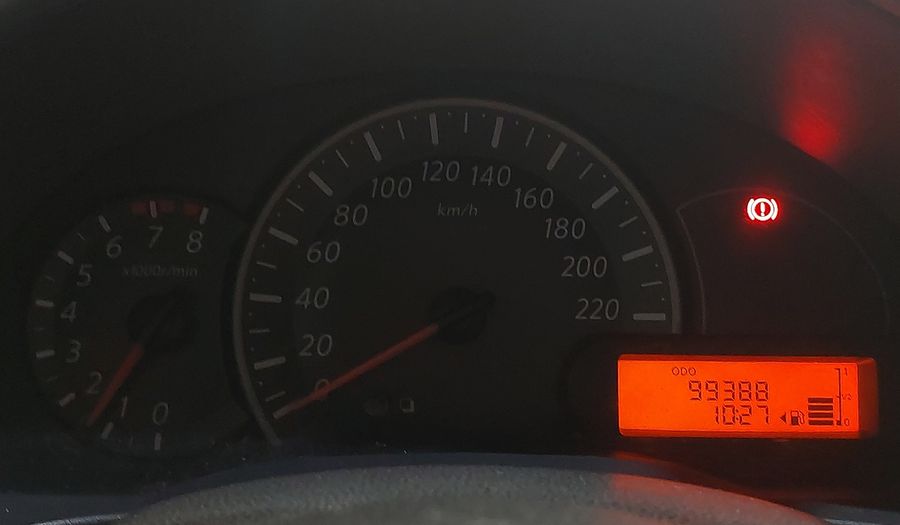 Nissan March 1.6 16V FLEX S Hatchback 2014