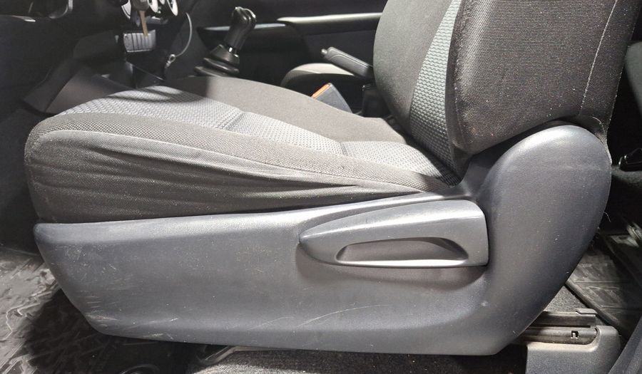 Toyota Hilux 2.7 DOBLE CABINA BASE (D-CAB BASE) Pickup 2018