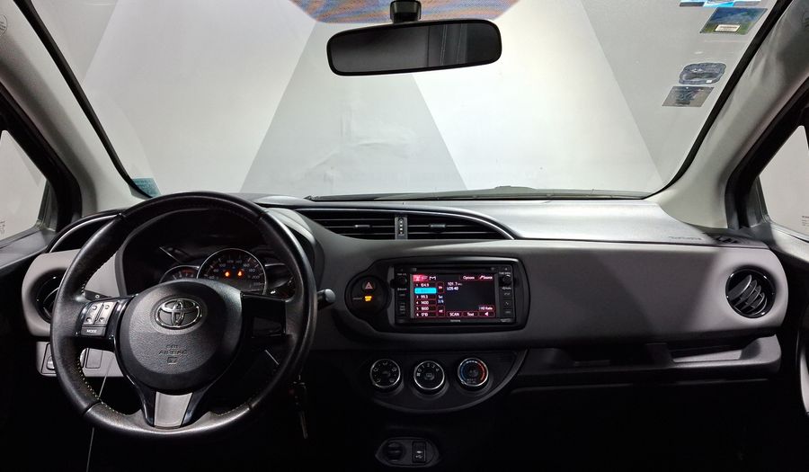 Toyota Yaris 1.5 SE AT 5PTAS Hatchback 2016