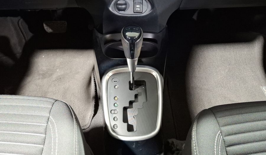 Toyota Yaris 1.5 SE AT 5PTAS Hatchback 2016